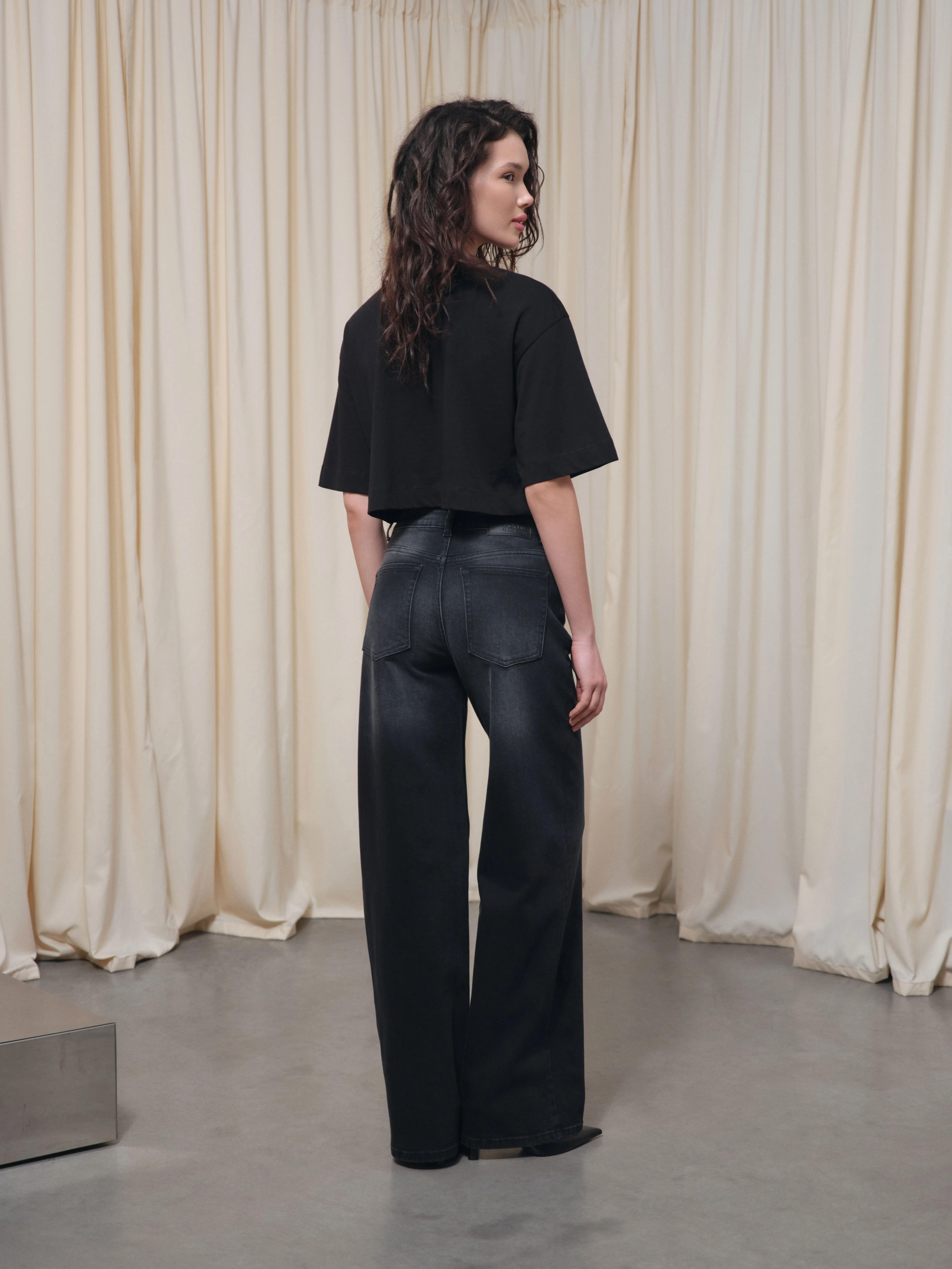 картинка Джинсы Wide Leg от магазина ECLAT
